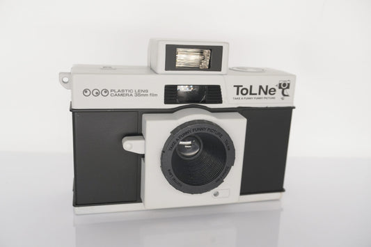 Takara Tomy Tolne 35mm 菲林底片相機 (品牌直送)