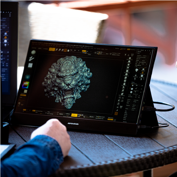 Desklab 4K 可攜式觸控外接顯示器