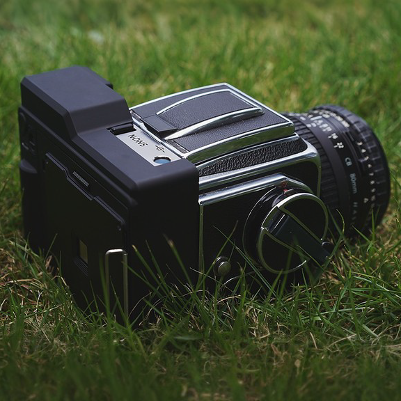 NONS 首個 Hasselblad 哈蘇相機專用 – 即影即有(拍立得)機背